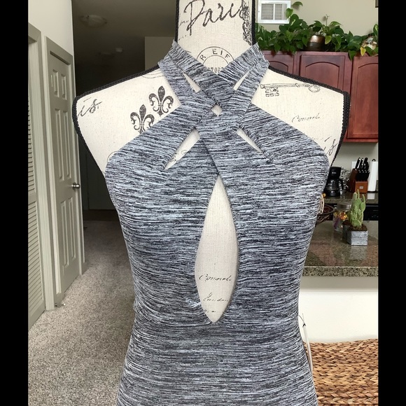 🔥 Sexy Cutout Midi Dress 🔥 - Picture 4 of 11